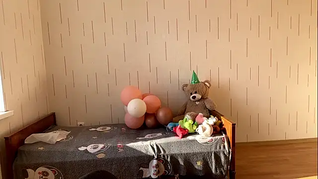 yourmiia - YourMiIa's free webcam - UK Sex Cams