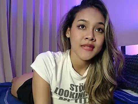 lilypeachxx - Lilypeachxx's free webcam - UK Sex Cams