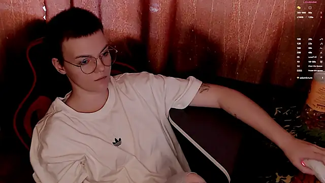 krisneal - KrisNeal's free webcam - UK Sex Cams