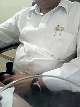 office_online1 (Ask my age) - ass hole