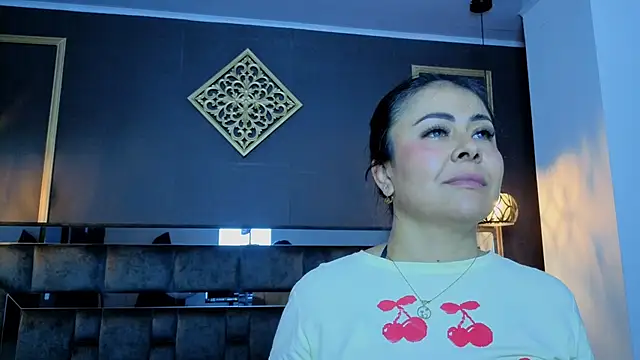 aniajoness_ (F milf) - finger ass