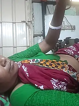 Sweet-runi live sex cam