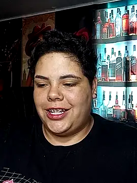 Webcam Model (Hailey_Curvy)  is live.Free join now!