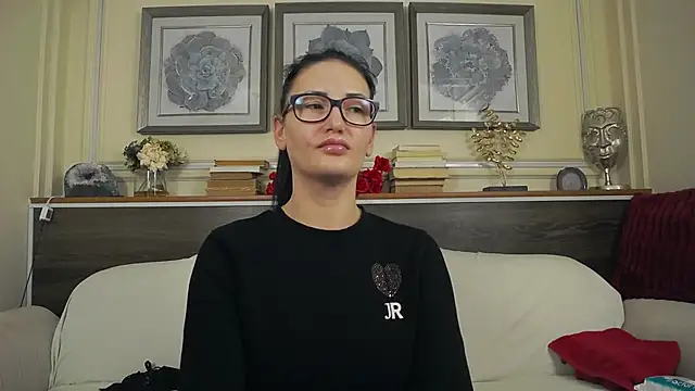 HellenDesire live cam profile