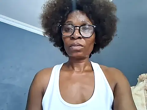 Hi , I'm glad you found me , let's have some naughty fun 😁 