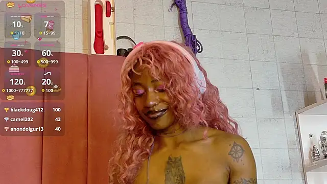 DaniaMarcell live cam profile