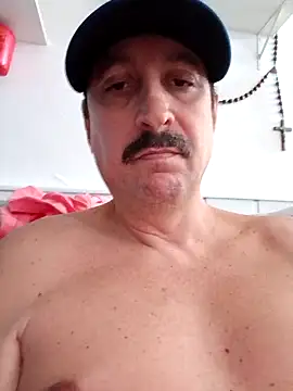 focussedfreckle - FocussedFreckle's free webcam - UK Sex Cams