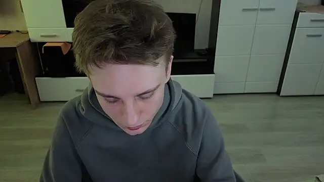 angryzan - Angryzan's free webcam - UK Sex Cams