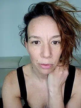 nlixxx - Nlixxx's free webcam - UK Sex Cams