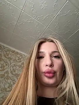 tatti-go (F young) - oil on boobs