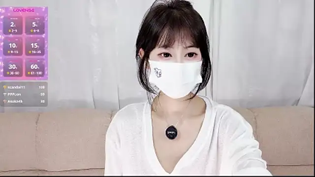 美女yunbaobei_6688在线直播