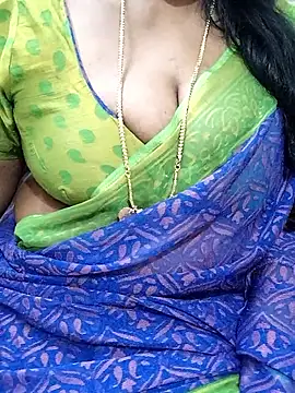 Webcam Model (shobini)  is live.Free join now!