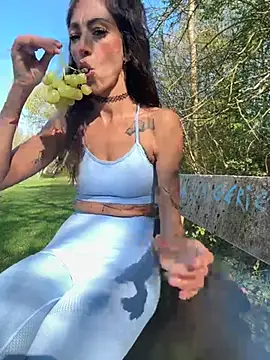 amani_thewolf - Amani_thewolf's free webcam - UK Sex Cams