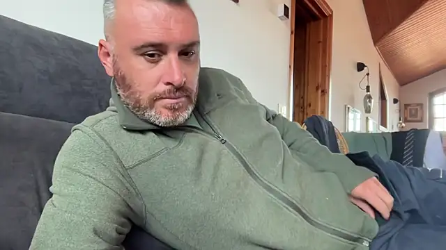 marcovik1 - Marcovik1's free webcam - UK Sex Cams