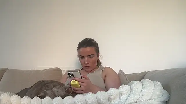 maisiesmithx - Maisiesmithx's free webcam - UK Sex Cams