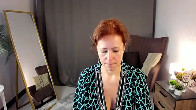 leticiaromano (F milf) - Tell me your secret