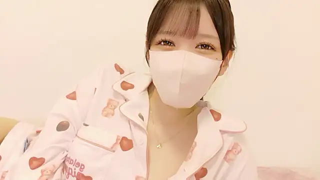 Live cam model roachan_ broadcasting live