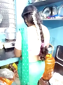 tamil_vennila (F milf) - Bra show+ navel show