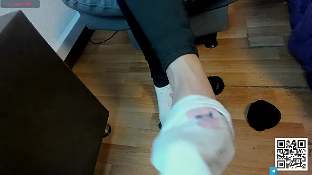 shantal__g (F young) - drain your wallet for your miss