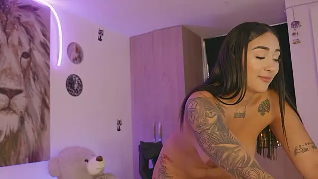 Maryann_jones live sex cam