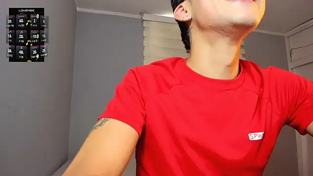 tom_Howard live sex cam