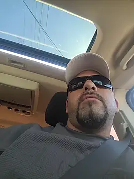 tincho1051 - Tincho1051's free webcam - UK Sex Cams