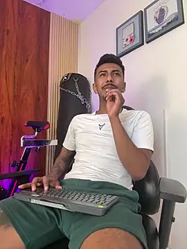 Latinmoster_boss's live cam