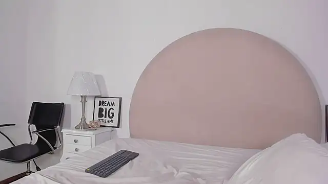 jaccob_18 - Jaccob_18's free webcam