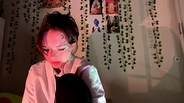 littleways - Littleways's free webcam - UK Sex Cams