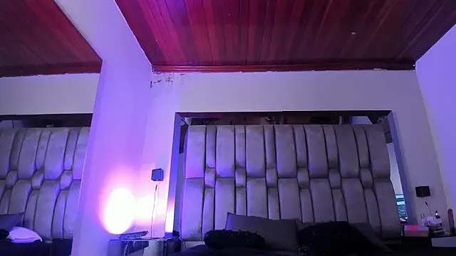 nikkysmiith (F young) - NAKED+slow dance