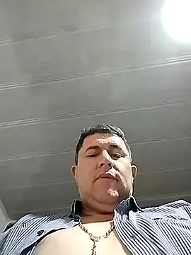 bigcristh79 (Ask my age) - See my balls