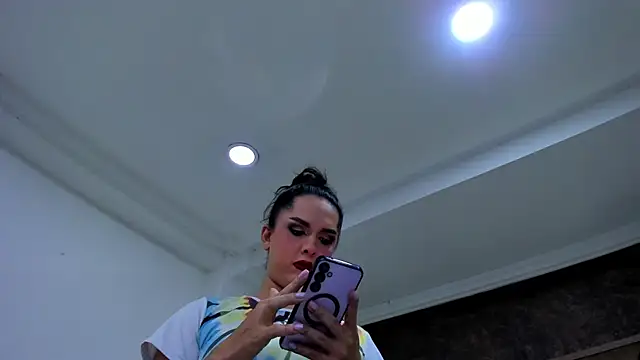 AudreyHayworth live sex cam