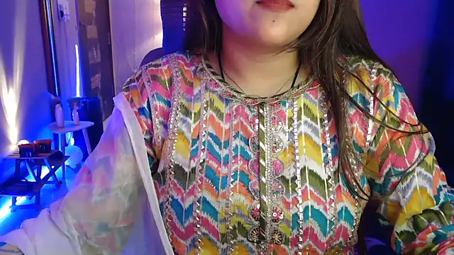 Mitikaa live sex cam