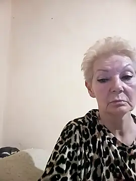 Webcam Model (Calypso-Loove)  is live.Free join now!