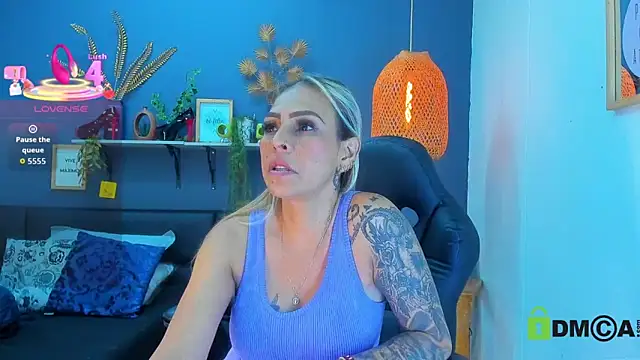 yessila_parker (F milf) - sexy blowjob💋