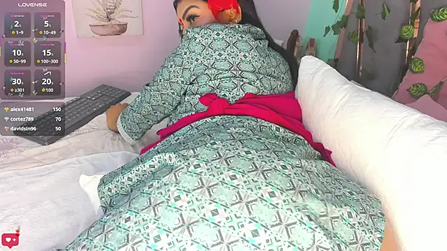 iniya_parul (F milf) - blowjob and a lot of spit👅🥵