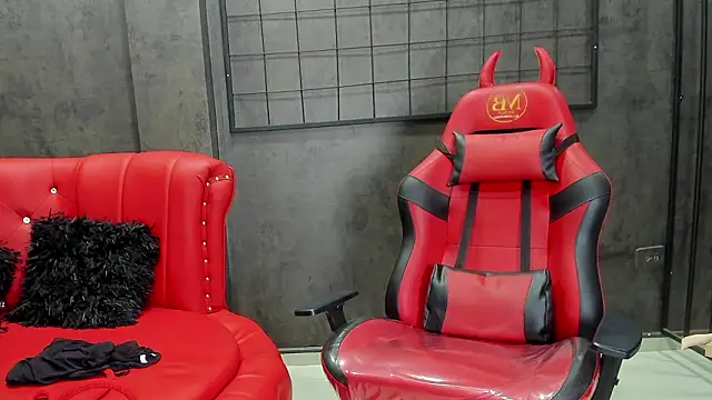 issis_millf (F milf) - Rub clit