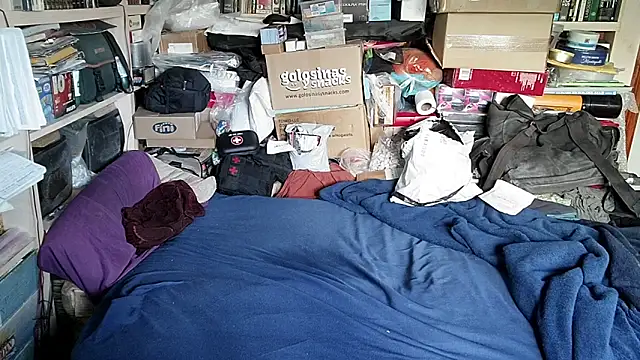 hadeszeuss2 - Hadeszeuss2's free webcam - UK Sex Cams