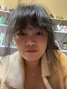 molly-xiao (F milf) - 户外学校图书室坐骑假鸡吧