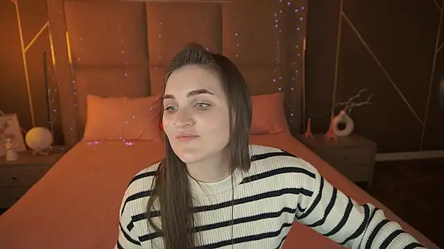 emmycharmm - EmmyCharmm's free webcam - UK Sex Cams