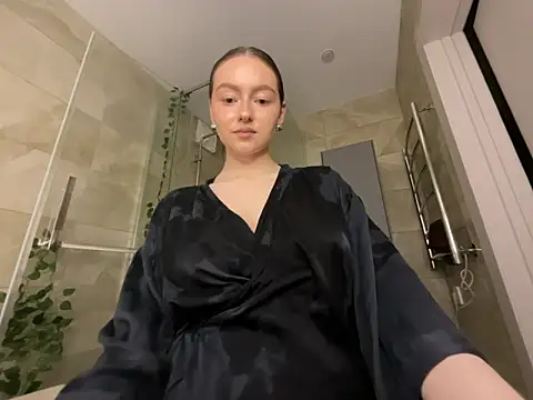 Webcam Model (winter__sun)  is live.Free join now!