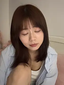 nana-3 (F young) - 丝袜+M腿（私秀听指挥）