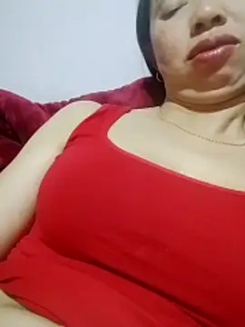 trieutrieu20 - TRIEUTRIEU20's free webcam - UK Sex Cams