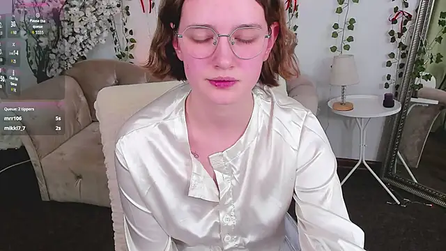 mia_mooore - Mia_Mooore's free webcam