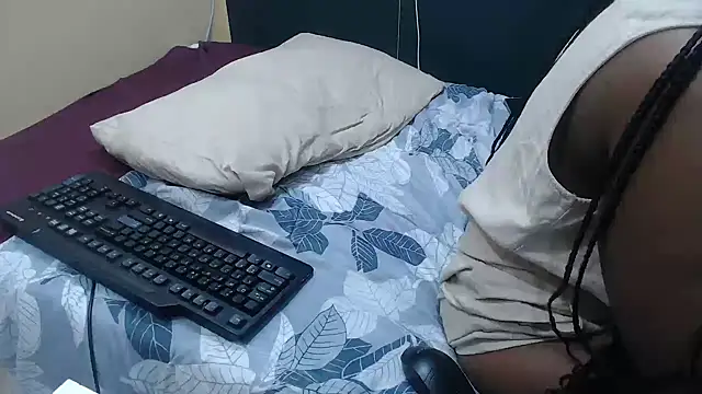 fattypussy31 (F young) - is to buy a new phone