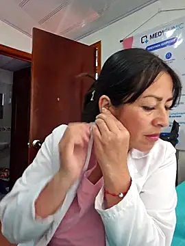 justsamantha_ (Ask my age) - FUCKING WITH A DILDO ON THE EXAMINATION