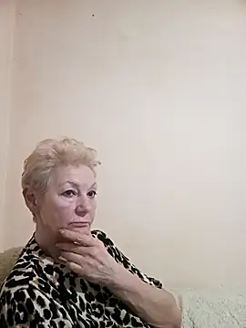 Webcam Model (Calypso-Loove) is live