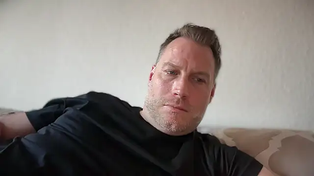 Christian87xxx live sex cam