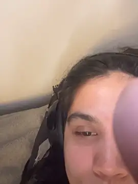 Cuteandhornyy live sex cam