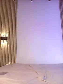 laylaember - LaylaEmber's free webcam - UK Sex Cams